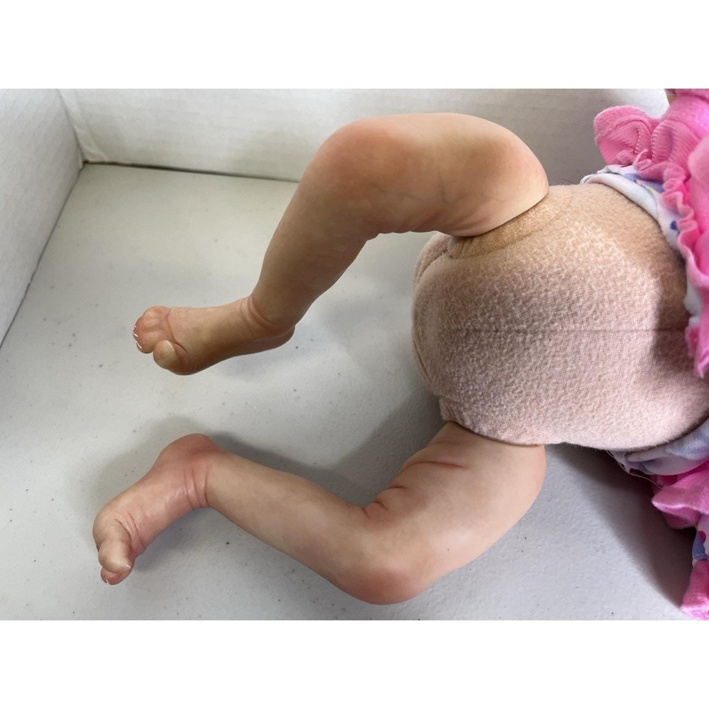 Reborn Baby Doll Girl • Lifelike Newborn • Crybaby Face - Picture 7 of 7
